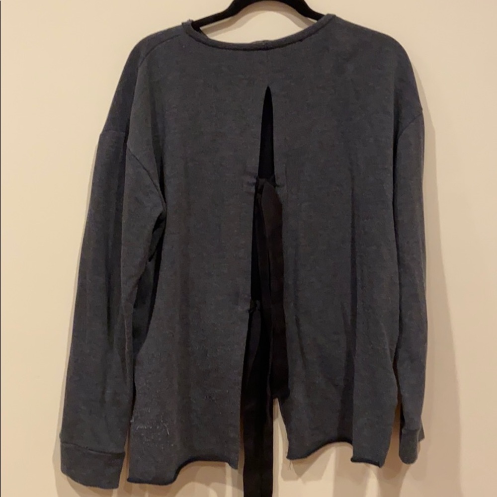 Zara Sweater with Ties on Back - Picture 4 of 8